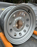 Steel wheel 15X6J 5X4.5inch BCD:4.25inch Offset0 10 Mod	Load:2860 18.96 lbs TR600Hp